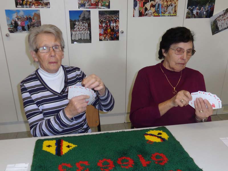 Kirche-Ennetmoos-Spielenachmittag-Senioren-04
