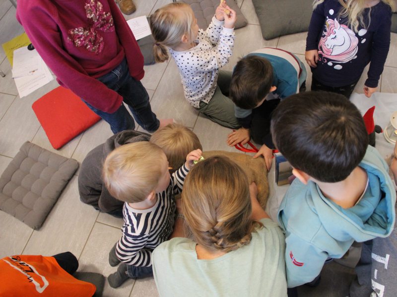 Kirche-Ennetmoos-Chinderchilae-2025-11-23-07